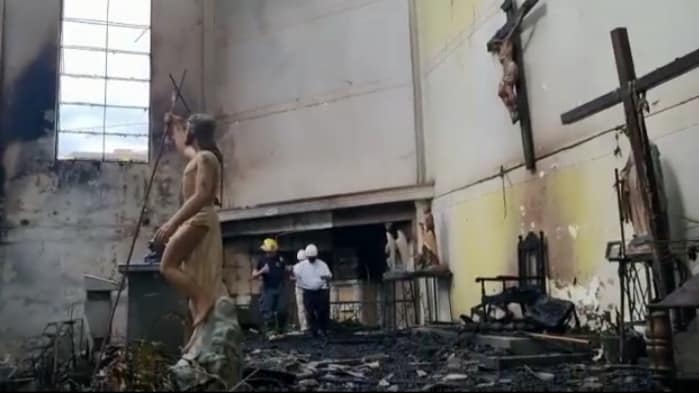 Incendio de grandes proporciones causó daños estructurales en el Templo San Marcos de Dosquebradas